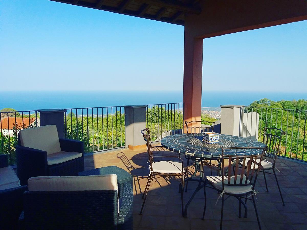 Nake Residenza Artistica Villa Sant'Alfio Exterior photo