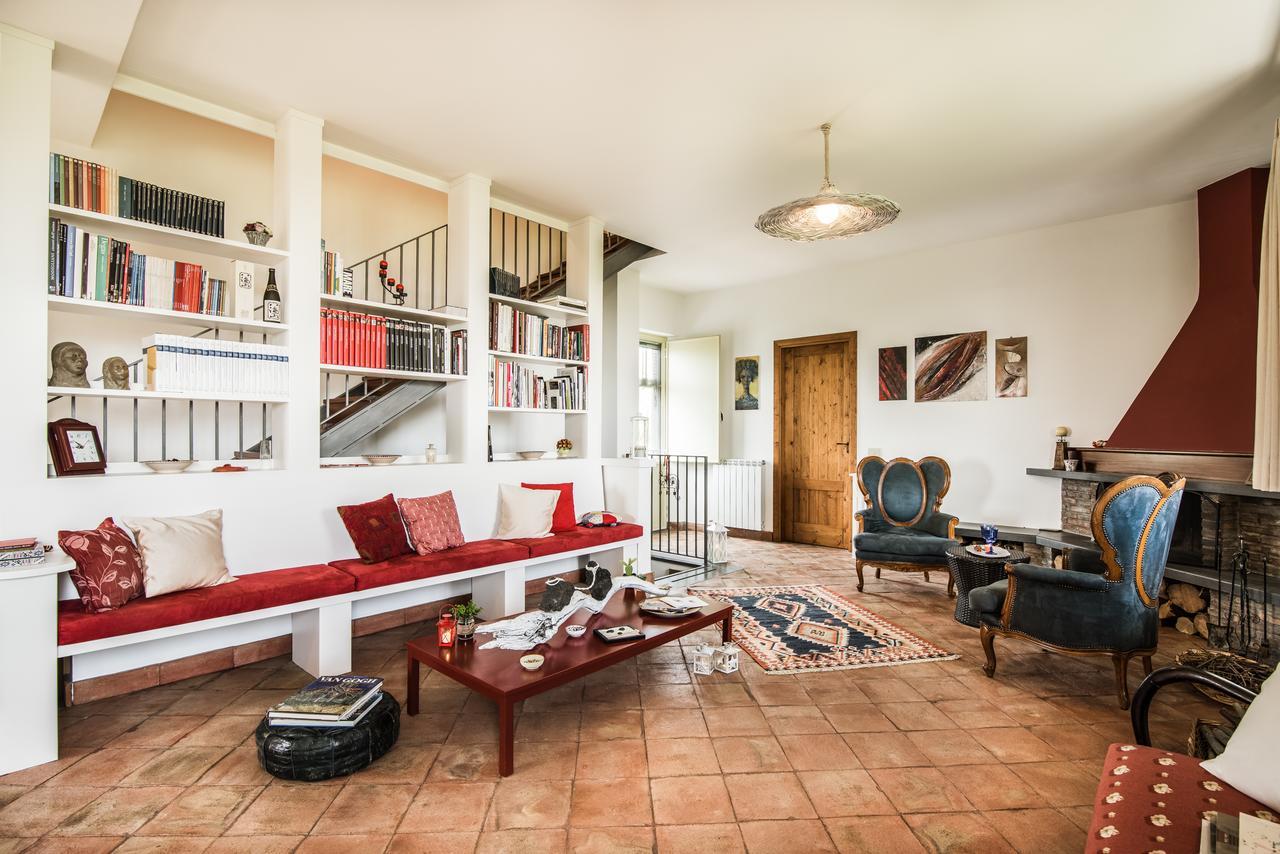 Nake Residenza Artistica Villa Sant'Alfio Exterior photo